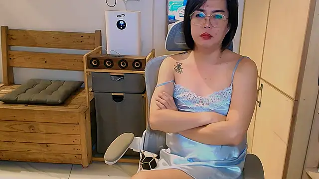 moriliciousxxx online show from 10/21/25, 11:15