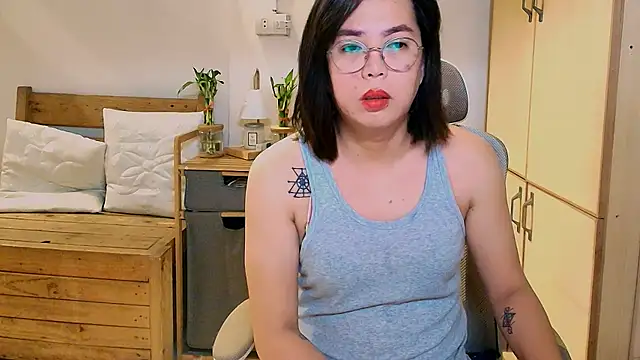 moriliciousxxx online show from 04/05/26, 12:39