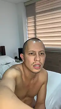 Snapshot of andyzuzka chatting on 11/11/25, 03:29 andyzuzka online show from 11/11/25, 03:29