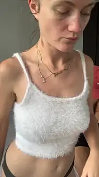 Snapshot of andyzuzka chatting on 12/16/25, 02:43 andyzuzka online show from 12/16/25, 02:43