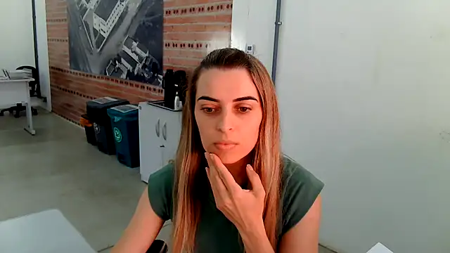 SweetGraciosa online show from 12/03/25, 07:46