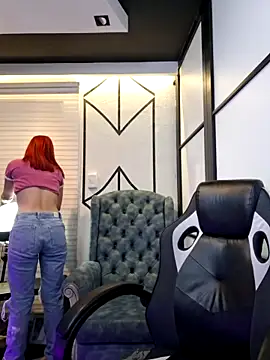 NahomiRichards  online show from 11/20/25, 04:24