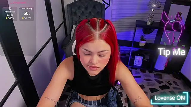 NahomiRichards  online show from 09/28/25, 04:52