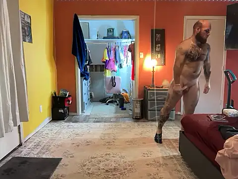 bearcub300 online show from 11/30/25, 05:47