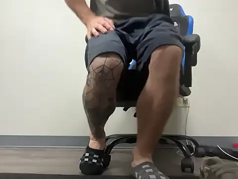 bearcub300 online show from 09/11/25, 11:21