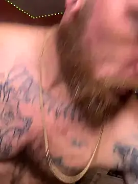 bearcub300 online show from 10/02/25, 05:55