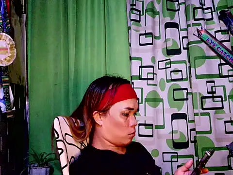 Snapshot of urdreamgirljacky chatting on 09/09/25, 04:49 urdreamgirljacky online show from 09/09/25, 04:49