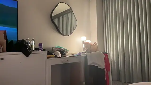 prettyykitty22 online show from 06/28/26, 03:02