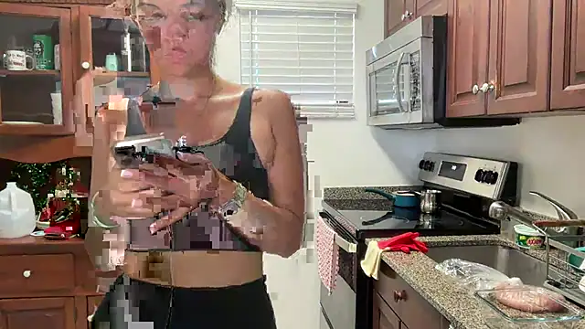 Snapshot of prettyykitty22 chatting on 05/10/26, 05:15 prettyykitty22 online show from 05/10/26, 05:15