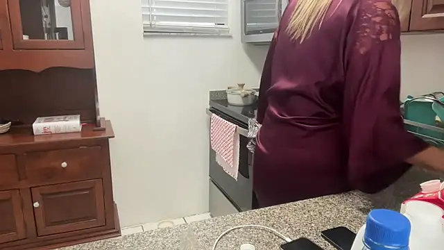 prettyykitty22 online show from 02/08/26, 04:05