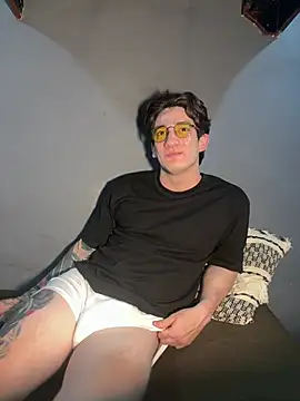 AteneoJr online show from 03/15/26, 01:01