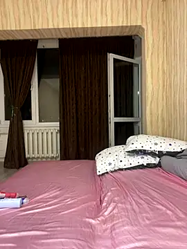 Di Olivia online show from 11/06/25, 04:55