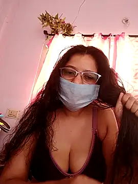 thanusi 2 online show from 04/15/26, 05:13