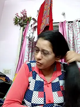 thanusi 2 online show from 10/26/25, 03:23