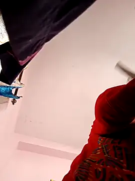 thanusi 2 online show from 10/31/25, 08:33