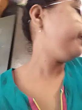 thanusi 2 online show from 09/15/25, 04:46