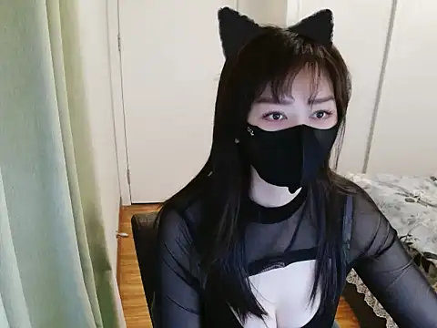 Snapshot of Winnie-01 chatting on 03/21/26, 04:14 Winnie-01 online show from 03/21/26, 04:14