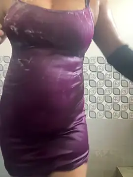 Delisha143 online show from 04/07/26, 07:21