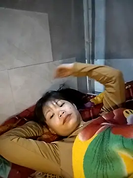 LinhNa999 online show from 01/17/26, 12:20