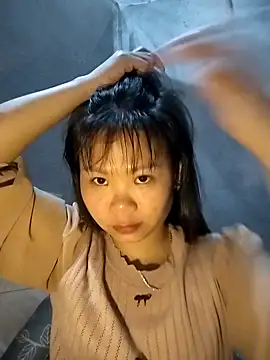 LinhNa999 online show from 02/23/26, 01:51