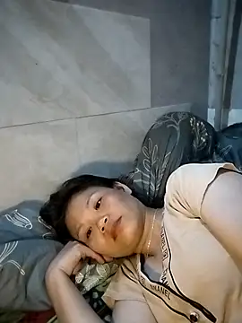 LinhNa999 online show from 03/25/26, 12:48