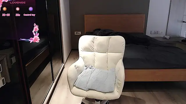 KK-328 online show from 10/23/25, 03:27