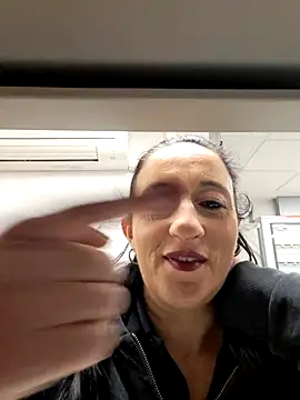 monella821 online show from 12/05/25, 05:22