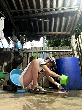 Sunny lotus online show from 10/17/25, 10:50