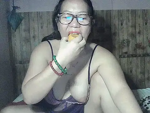 Snapshot of Pinay_BigTits69 chatting on 04/07/26, 06:21 Pinay BigTits69 online show from 04/07/26, 06:21