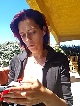 Mila Luciphya online show from 04/05/26, 10:22