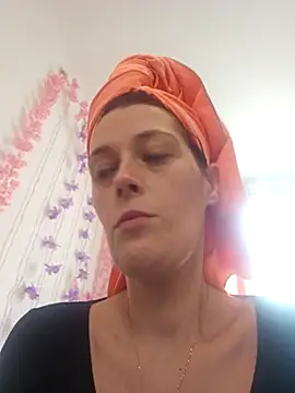 Mila Luciphya online show from 02/07/26, 09:50