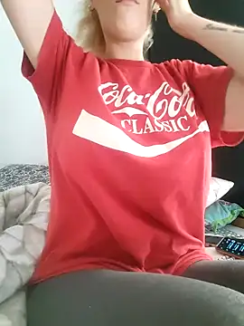 Mila Luciphya online show from 09/15/25, 08:15