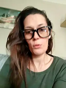 Mila Luciphya online show from 01/12/26, 01:07