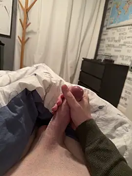 Eternelfrisson online show from 02/17/26, 06:05