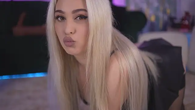 Snapshot of bia_kristal chatting on 09/10/25, 03:11 bia kristal online show from 09/10/25, 03:11