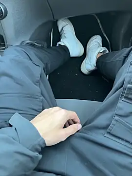 Manu97k online show from 11/03/25, 06:29