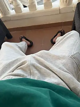 Manu97k online show from 11/15/25, 08:07