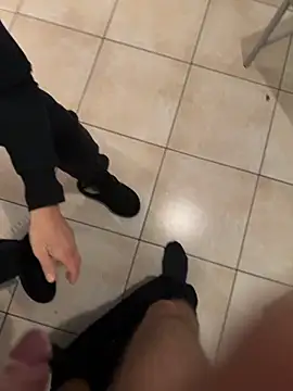 Manu97k online show from 10/25/25, 07:58