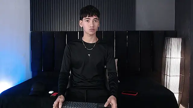 Dominic ghost online show from 03/24/26, 12:32