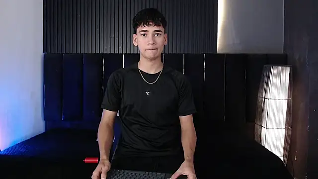 Dominic ghost online show from 04/15/26, 11:05