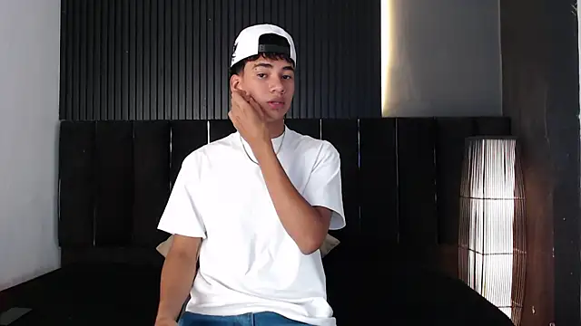 Dominic ghost online show from 12/15/25, 11:10