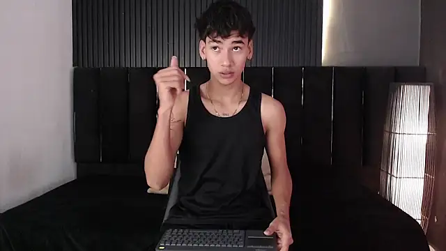 Dominic ghost online show from 02/12/26, 12:43