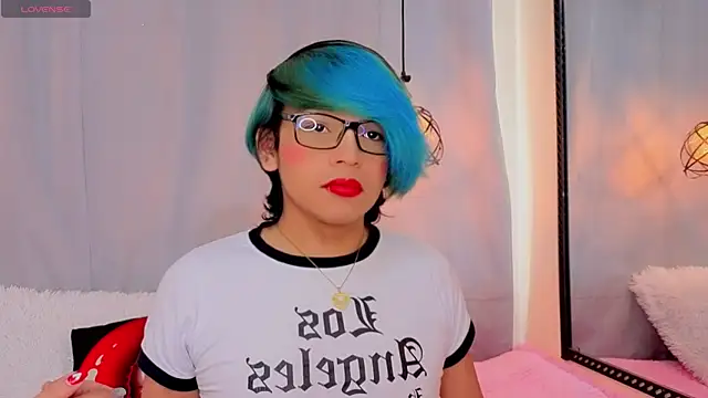 Snapshot of Dannyhot_ chatting on 02/20/26, 08:11 Dannyhot online show from 02/20/26, 08:11