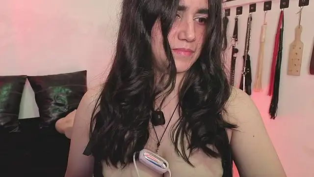 elowen halley1 online show from 01/14/26, 08:45