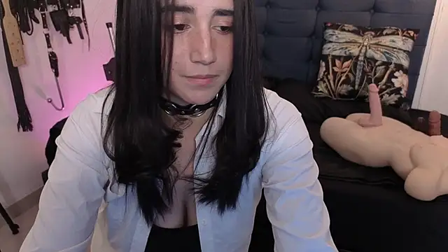 elowen halley1 online show from 09/14/25, 06:52