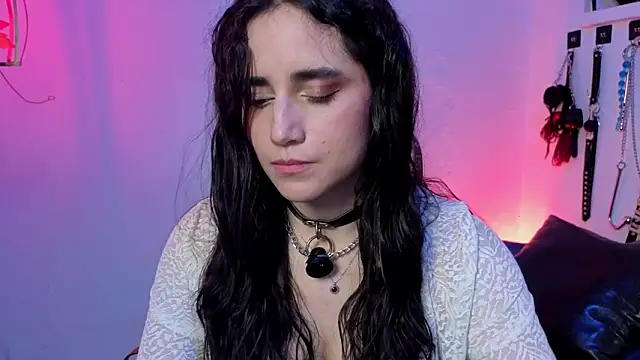 elowen halley1 online show from 03/13/26, 09:42