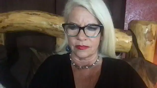 SubMissOlivia online show from 11/08/25, 02:15