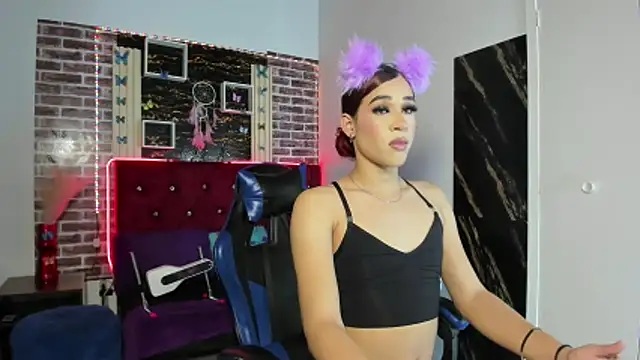 Snapshot of angelitasexxxhot chatting on 11/20/25, 12:11 angelitasexxxhot online show from 11/20/25, 12:11