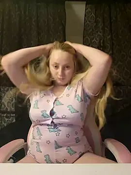 EmilyAngelUK online show from 11/13/25, 01:20