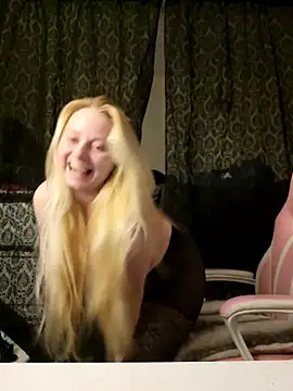 EmilyAngelUK online show from 11/05/25, 12:36